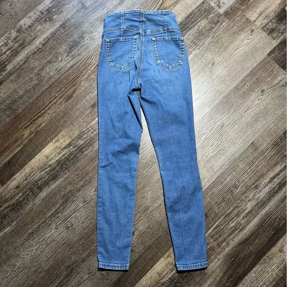 #0081 Energie High Rise Denim Jeans with Button Accents - Picture 2 of 5